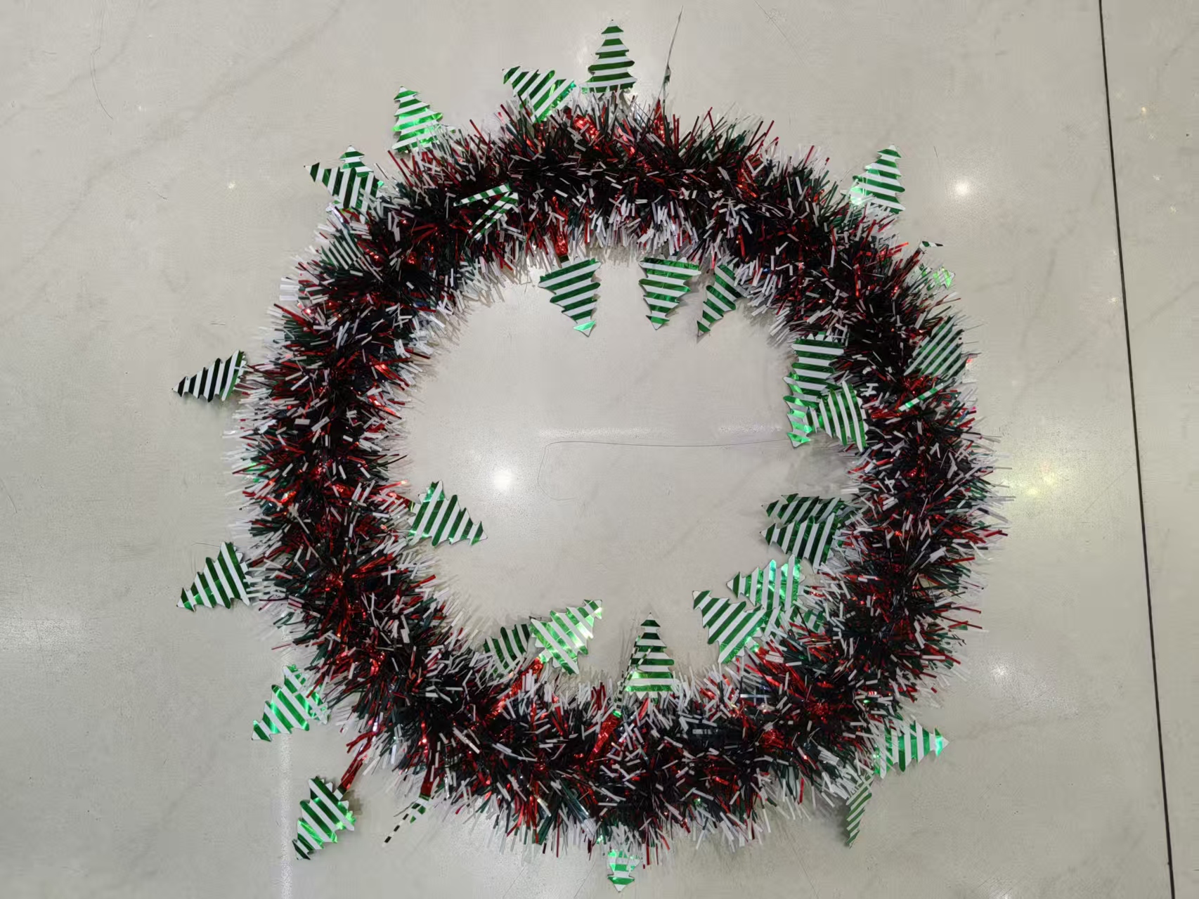 Huanmei Handicrafts, Christmas decorations, Christmas tree, Christmas wreath, diy material package, Christmas Eve theme, artistic and creative handmade gifts, gift door hanging decorations Specification image