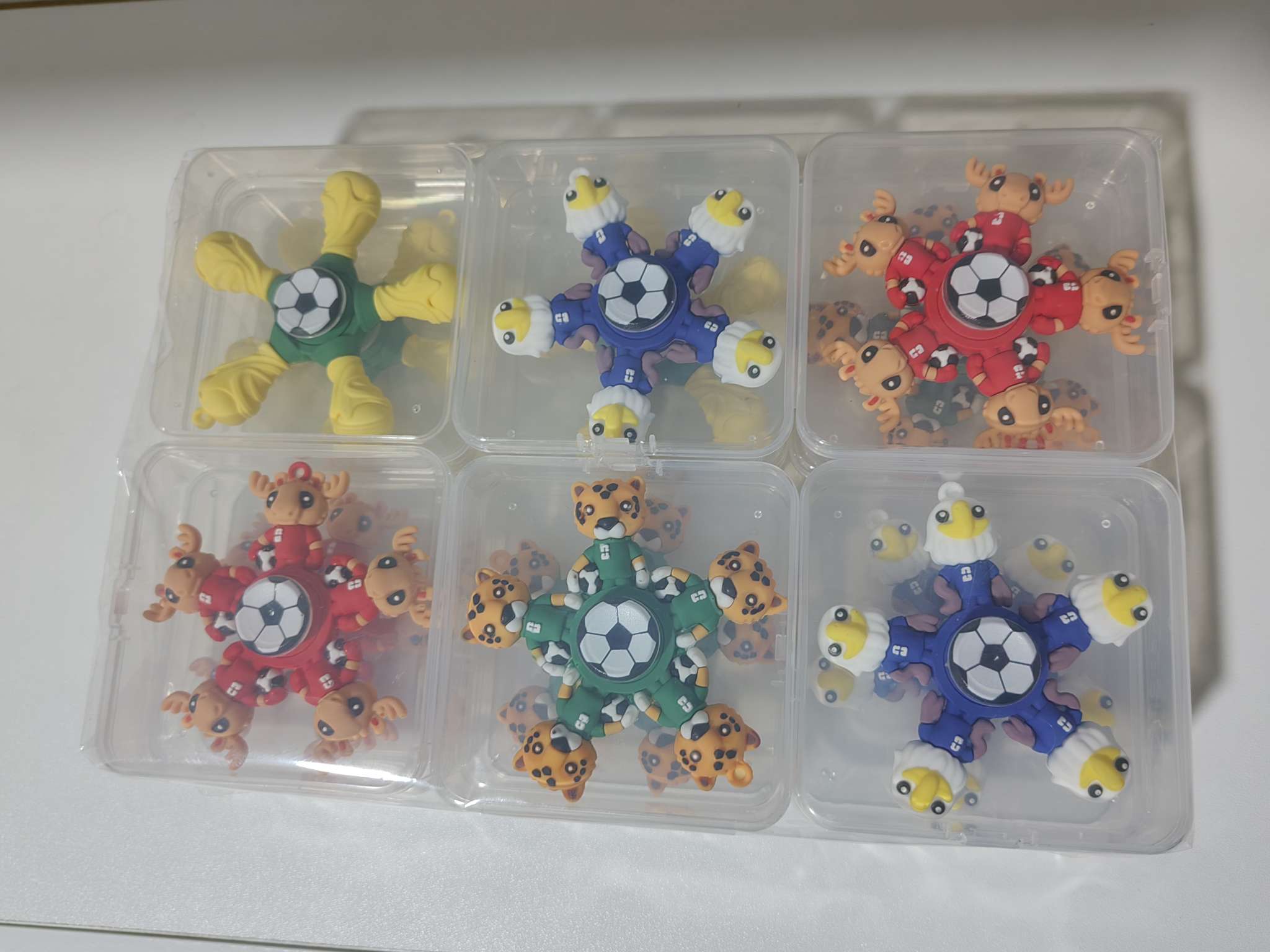 In 2025, new products such as gyroscopes, best-selling collectibles and trendy toys, are selling well Application Scenario