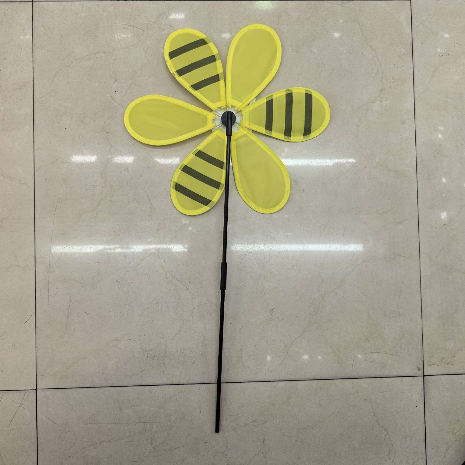 儿童布艺风车，传统怀旧玩具休闲运动地摊爆款，夜市，赶集，集市，庙会爆款儿童传统玩具细节图