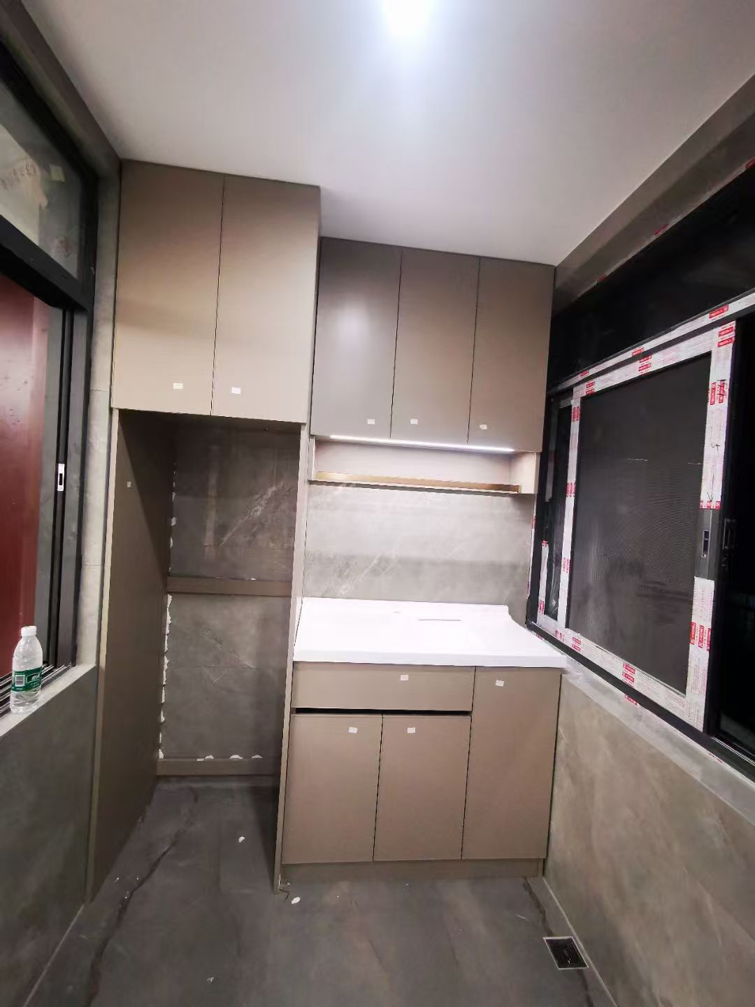 伊沙贝拉全铝家居洗衣柜全屋定制