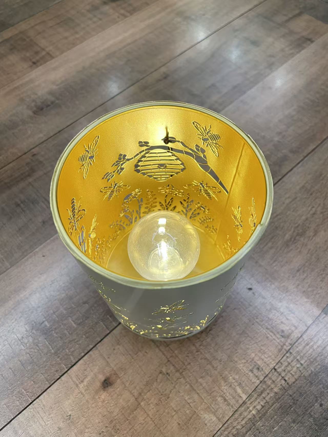 小号米白色蜜蜂蜂巢图案镂空创意家居温馨照明灯细节图