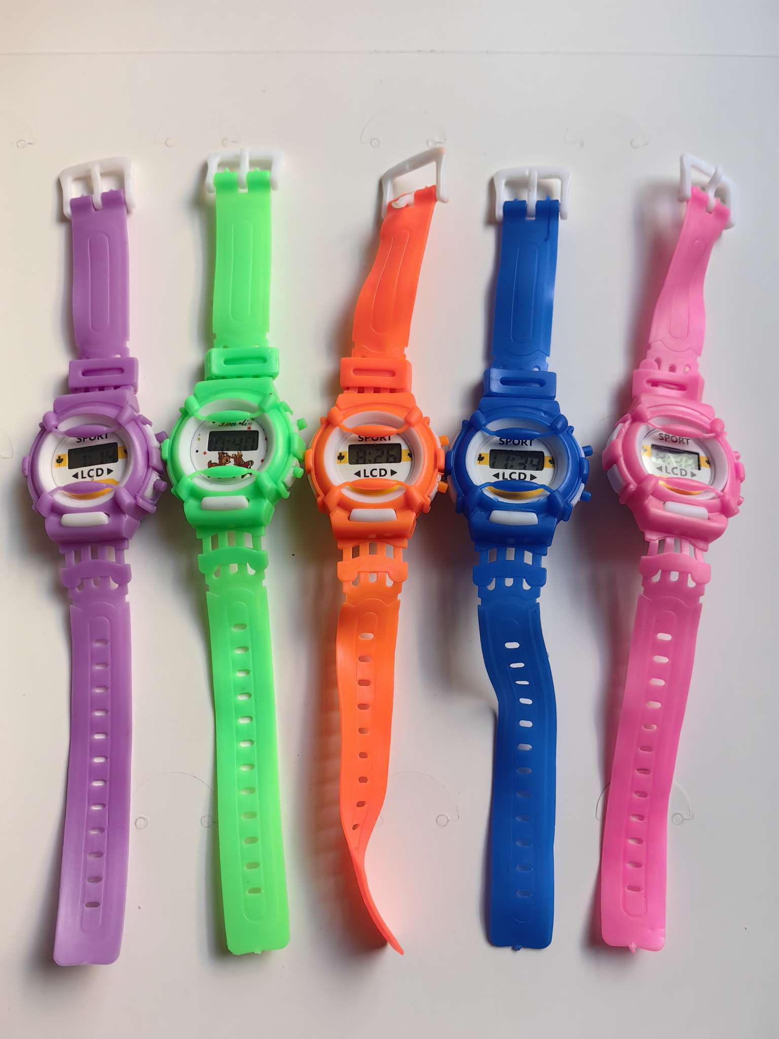 卡西欧电子表创意潮流手表小方块时尚配饰休闲男士女士表带多色选择创意潮流玩具电子表细节图