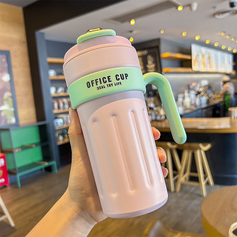 Smart coffee cup, large-capacity ice cube cup, high appearance level straw water cup, heat and cold preservation cup with digital display, 650ML details Picture