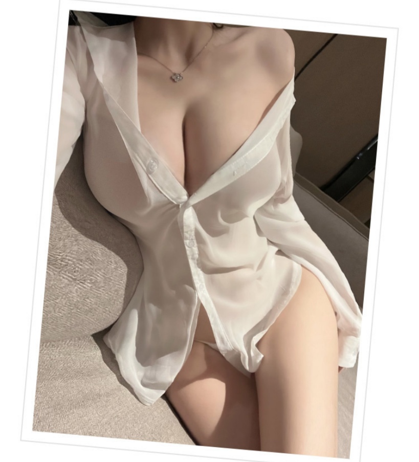 Sexy pajamas for women, summer style, high-end vibe, boyfriend style shirt, semi-transparent thin home wear, uniform set details Picture