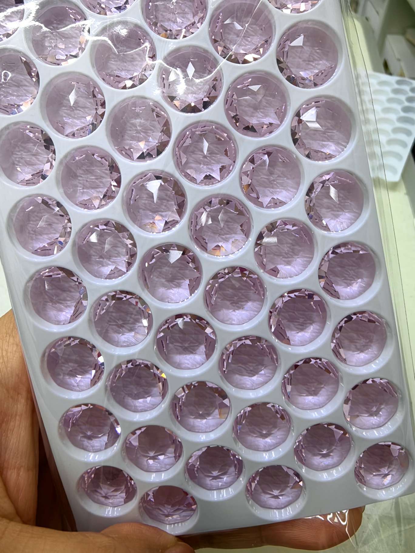A wide range of fashion accessories and accessories, handcrafted and DIY material accessories, wholesale and selection of jewelry accessories Specification image
