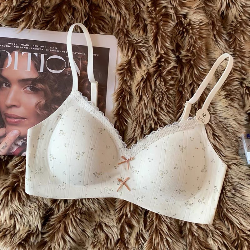 2025 Wire-free embossed Lace Sexy Gathering Bra for Breast Contraction and anti-sagging Bra 38828