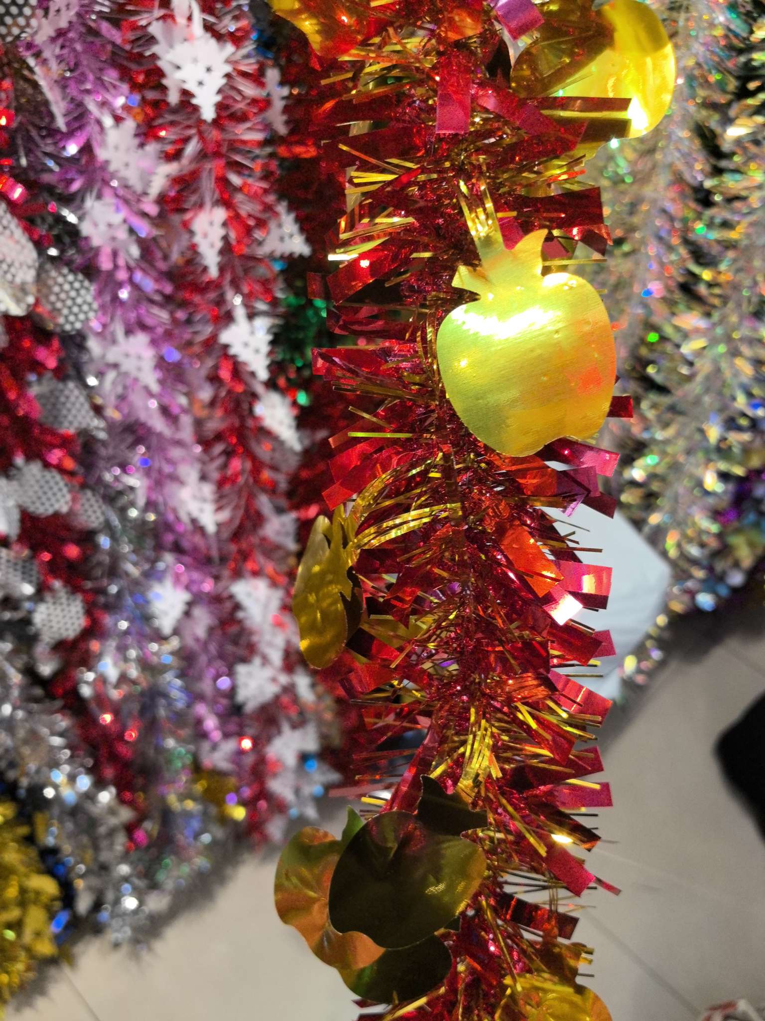 办公圣诞文化装饰品圣诞树圣诞节节日用品圣诞球圣诞花环布置套装