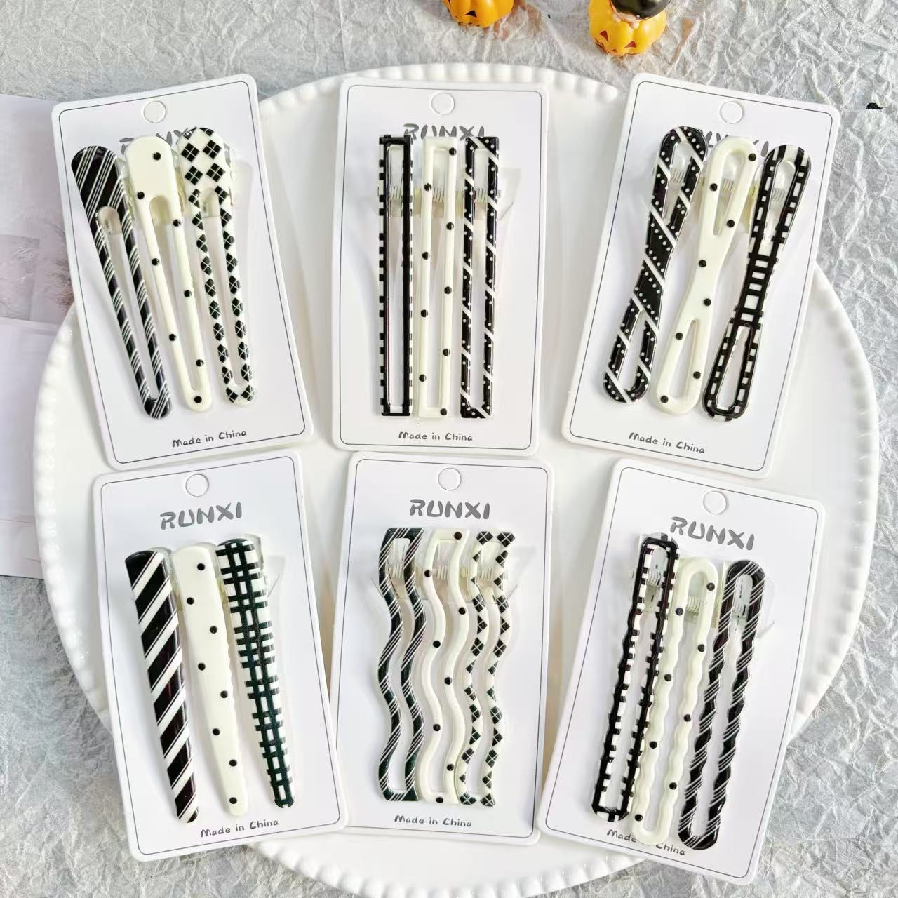 2025经典黑白条纹波点几何鸭嘴夹8cm一字发卡边夹刘海夹尖嘴发饰