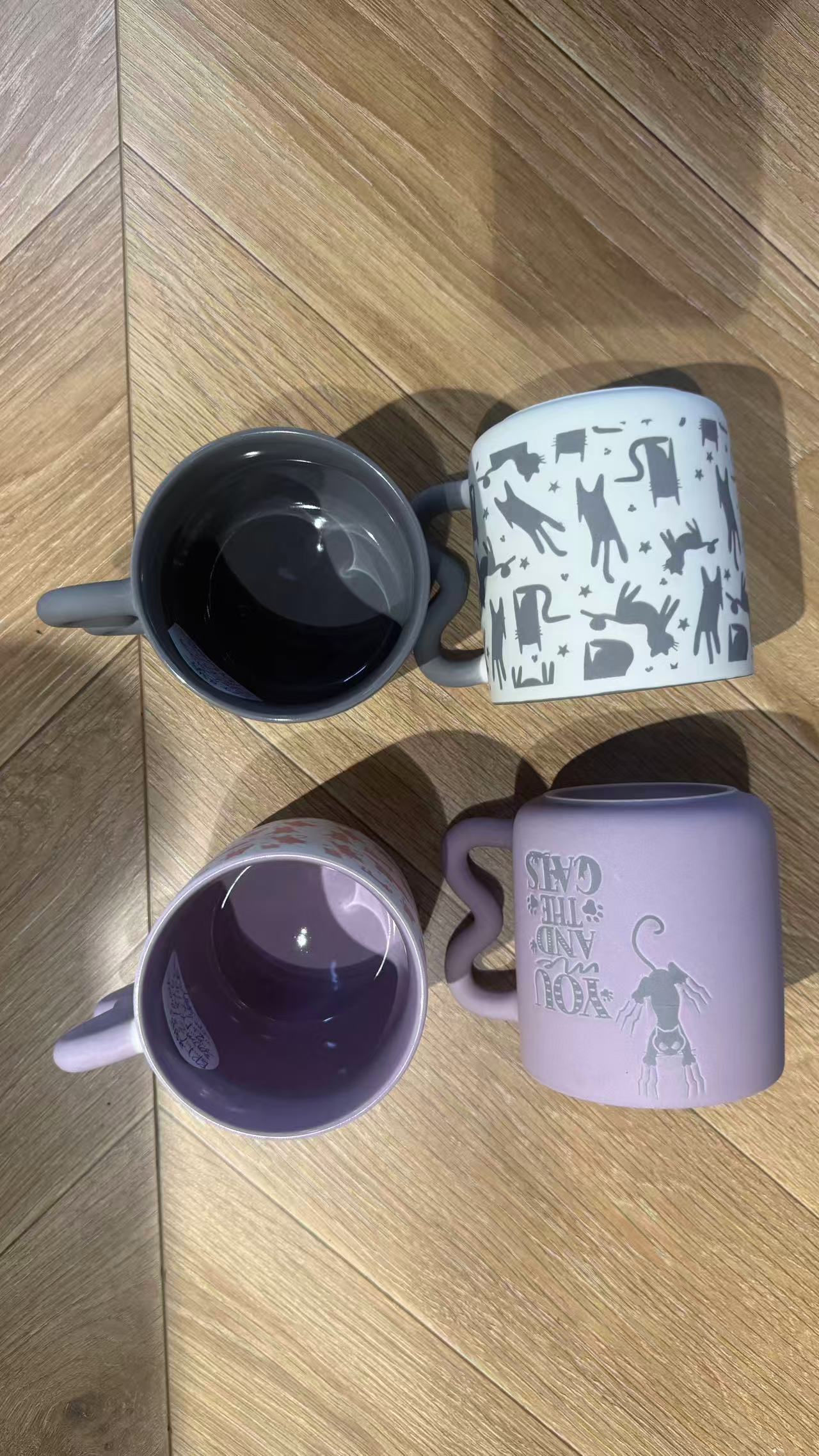 Cat pattern spray-painted coffee cup Specification image