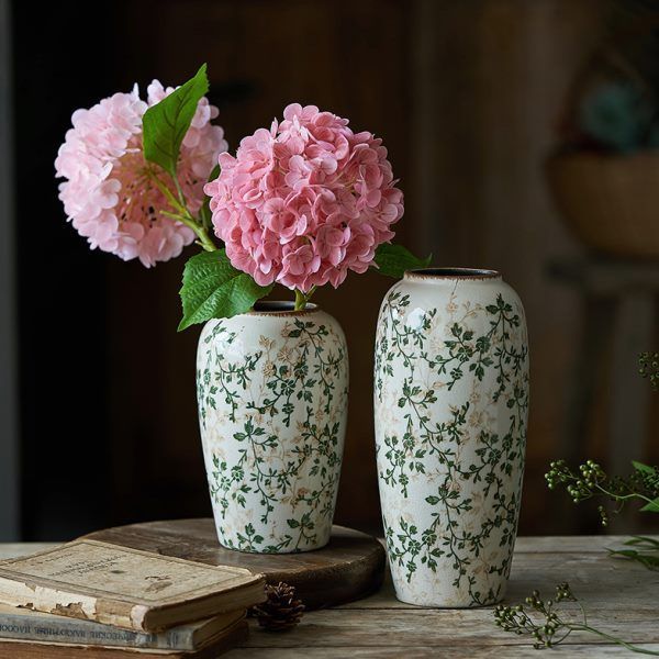 A painstakingly designed blue and white porcelain with a ceramic seal Application Scenario