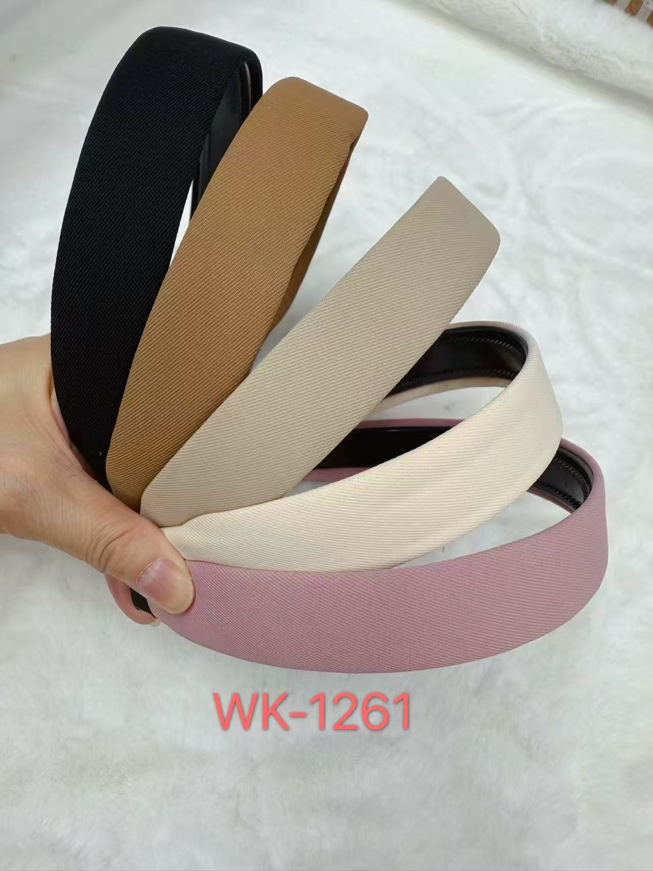 Sponge-wrapped fabric plush hair band for women, fashionable hair accessory, gold-embossed fabric hair band, 1.3 size, soft and comfortable Specification image