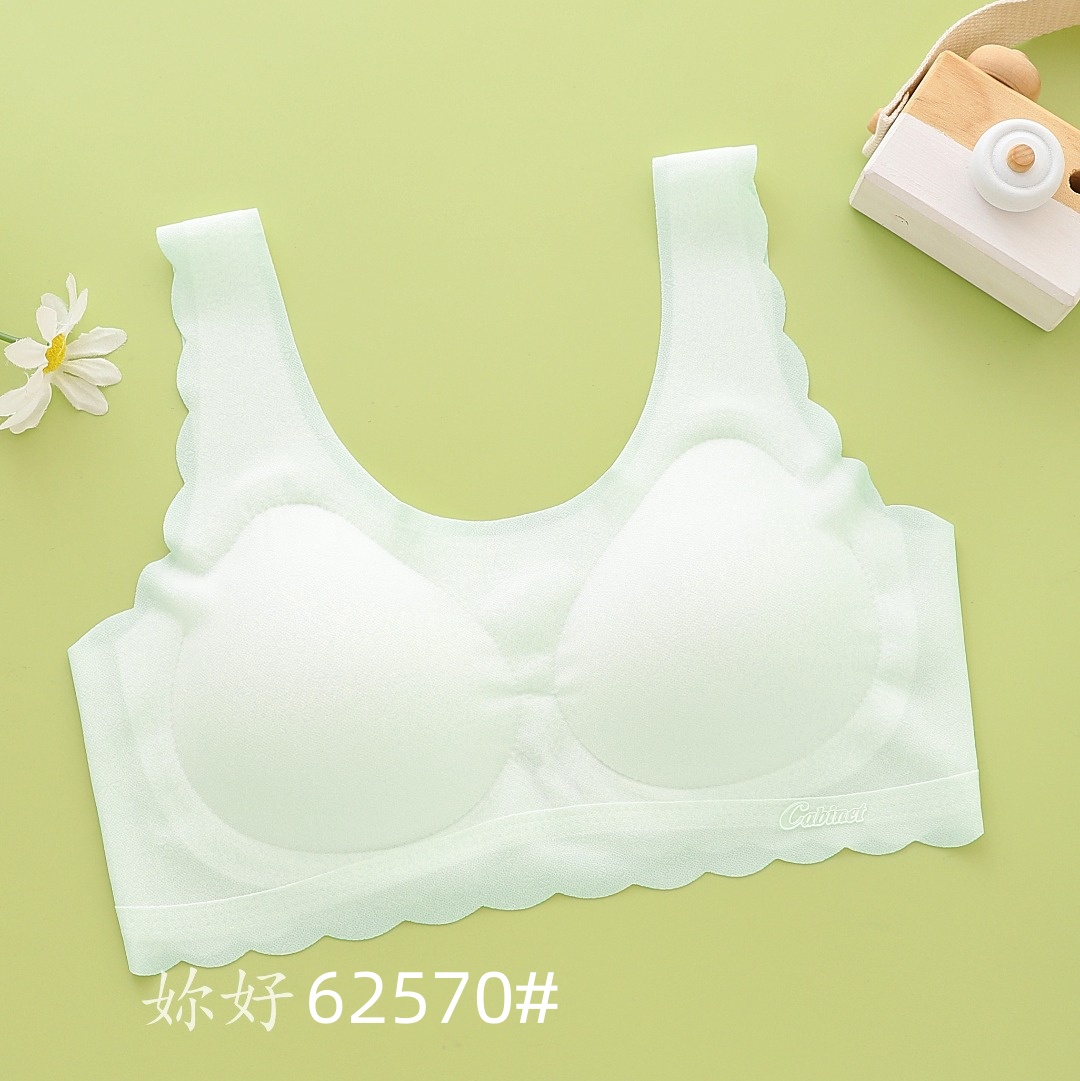 Seamless girls' underwear, growing girls' bra, junior high school students' small vest, semi-fixed cup anti-bump vest details Picture