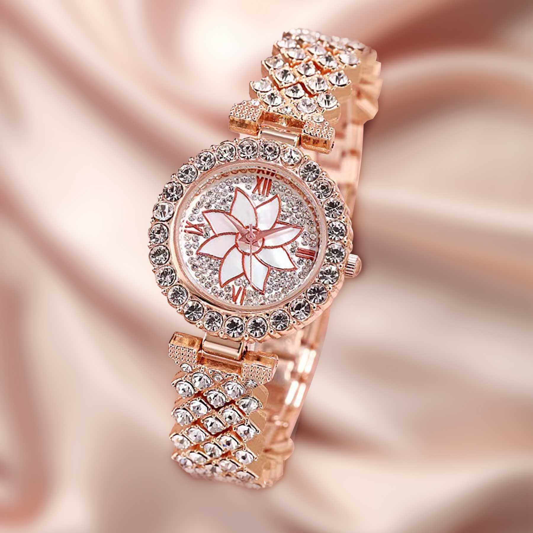 Classic and elegant fashion watches, apricot-colored watches, fashionable ladies' watches, and quartz watches are all selling well