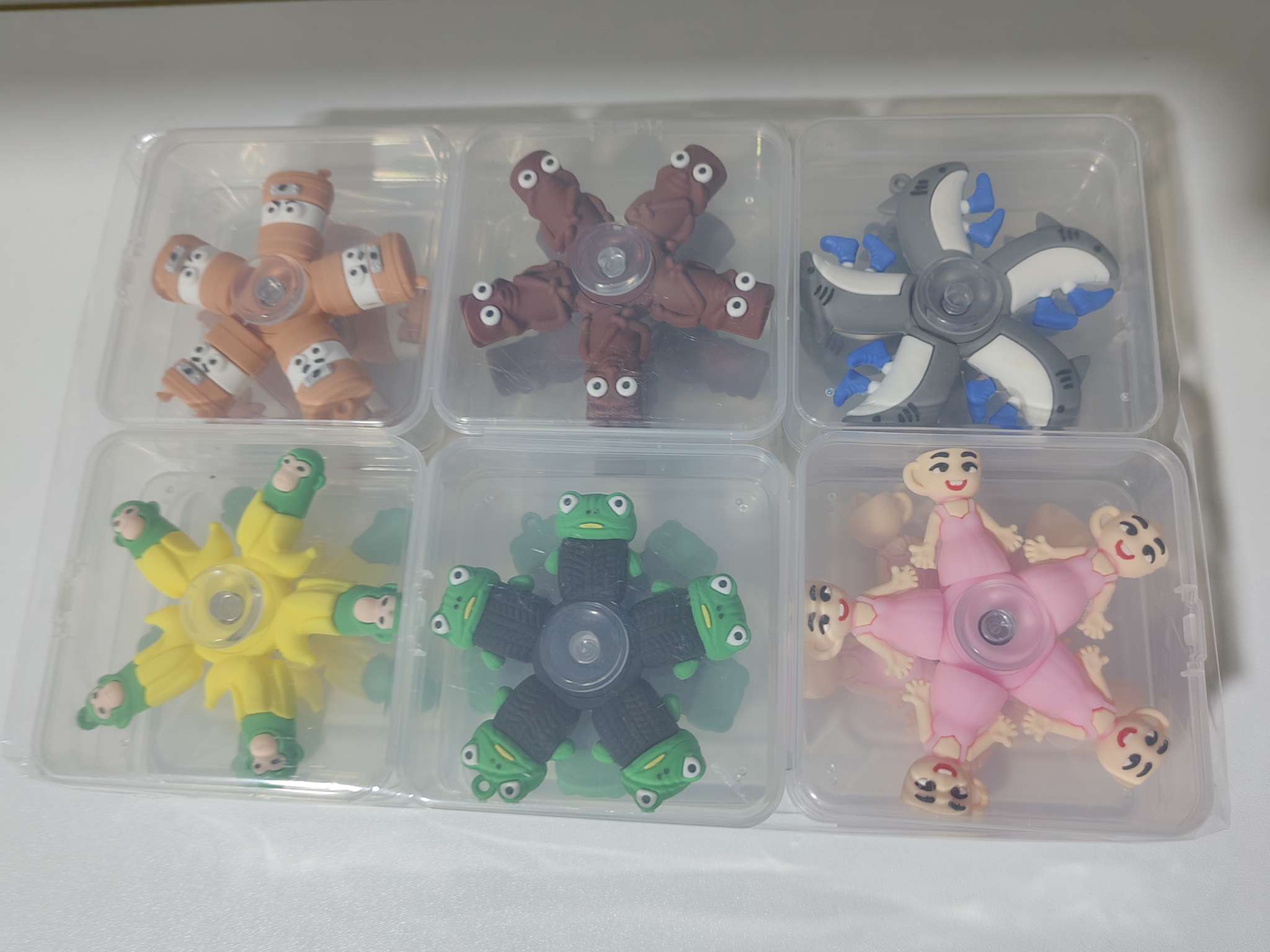 In 2025, new products such as gyroscopes, best-selling collectibles and trendy toys, are selling well Specification image