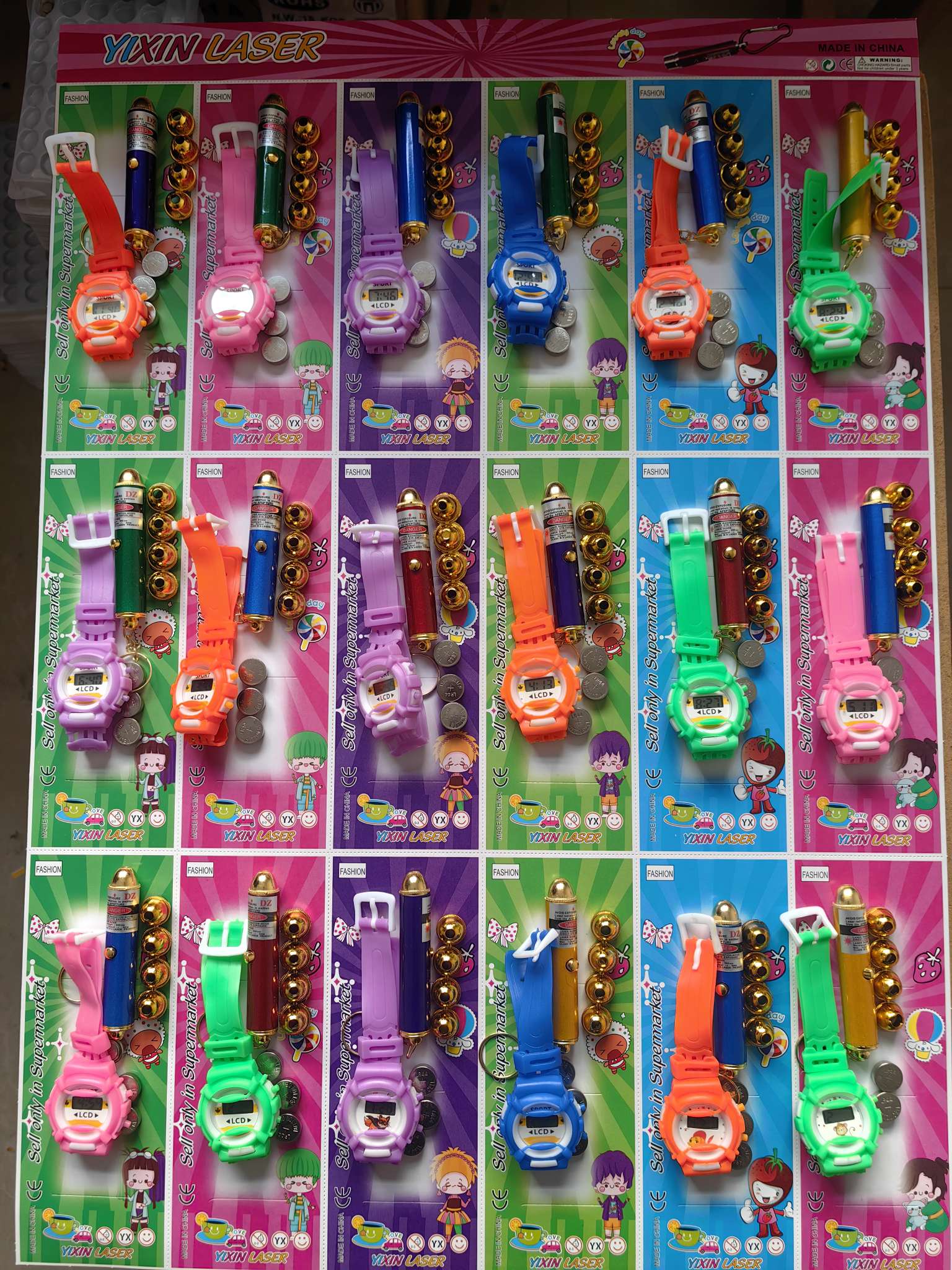 卡西欧电子表创意潮流手表小方块时尚配饰休闲男士女士表带多色选择创意潮流玩具电子表