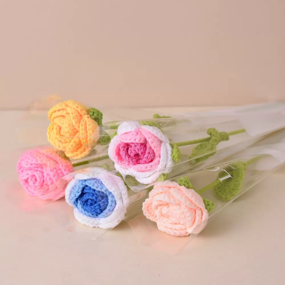 Handmade leaf weaving, rose weaving, simulated flower products, home decoration and display, creative gifts, artworks, graduation gifts, knitted mini woolen bouquets, simulated cream puffs, little chanel-style birthday gifts, kindergarten graduation bouquets details Picture