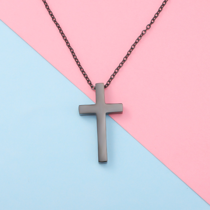 Mirror-finished titanium steel cross necklace, retro European and American hip-hop trend cross couple necklace, collarbone chain Item Picture