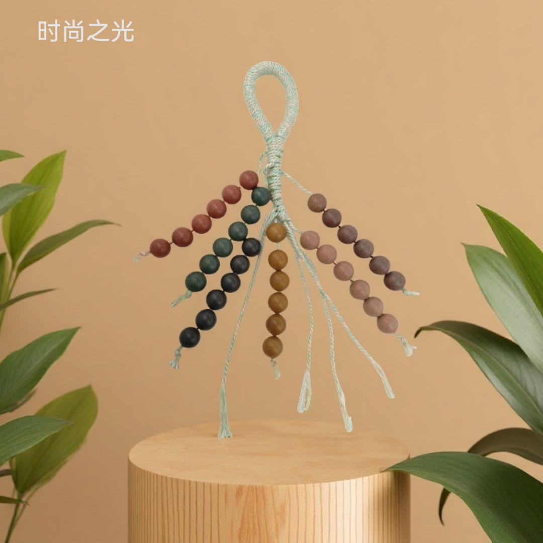 Intangible cultural heritage traditional Chinese medicine incense bead jewelry pendant, personalized and creative pendant, fashionable and simple decorative item, accessory, gift and promotional item Application Scenario
