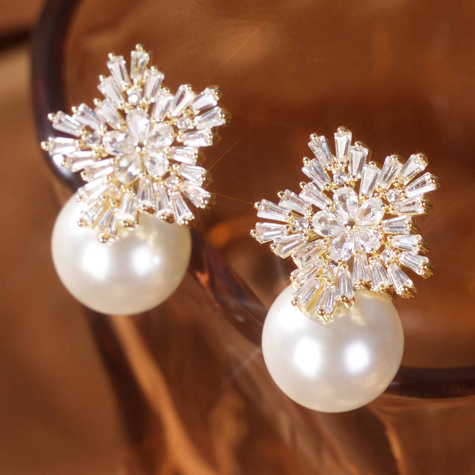 S925银针韩国客人定制 几何镂空三角形嵌套微镶水钻网红耳钉抓链耳钉