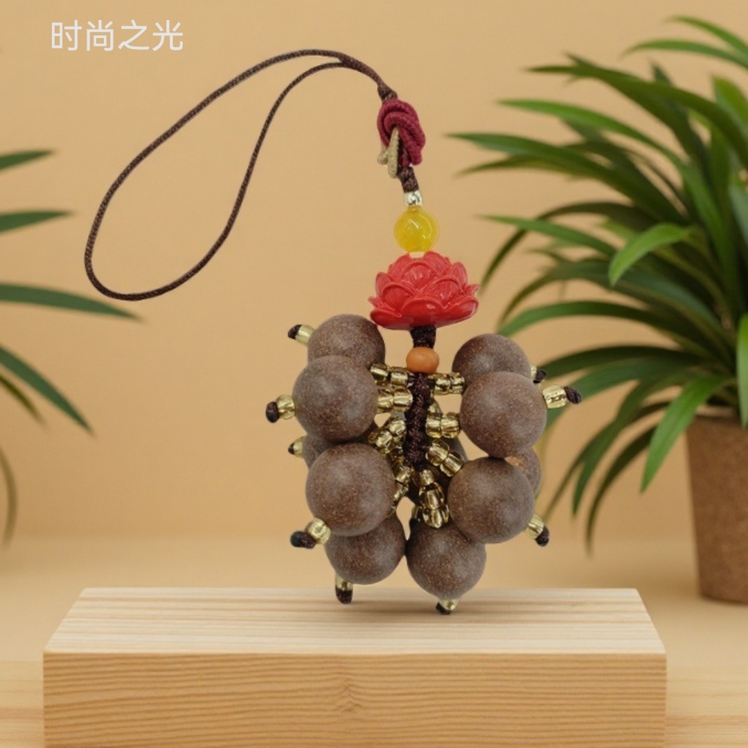 A variety of fashionable, simple, individual and creative pendants and decorative gifts featuring intangible cultural heritage traditional Chinese medicine and fragrant beads detail image 6