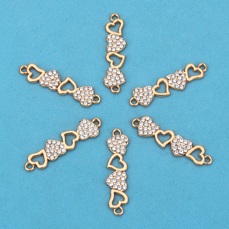 New diy creative jewelry accessories, heart-shaped necklaces, bracelets, pendants and small pendants wholesale Specification image