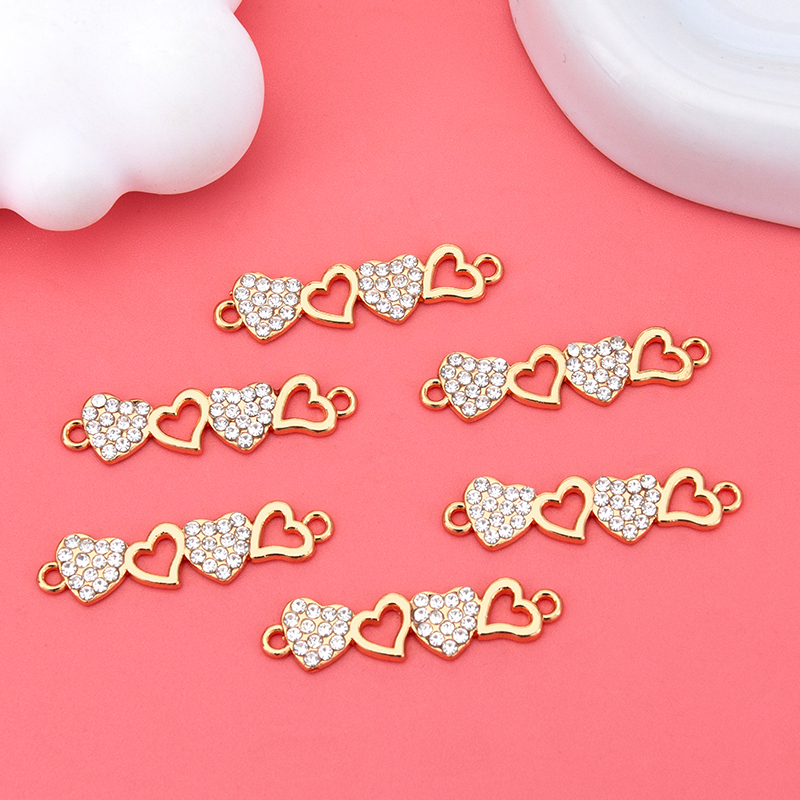 New diy creative jewelry accessories, heart-shaped necklaces, bracelets, pendants and small pendants wholesale details Picture