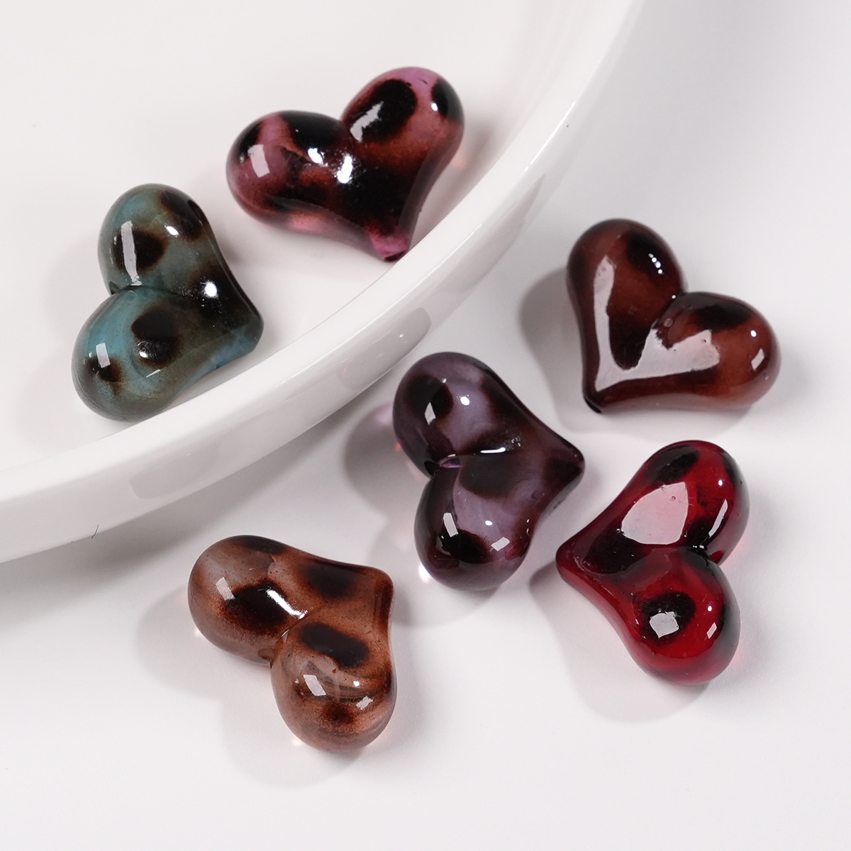 Acrylic leopard-print small hearts