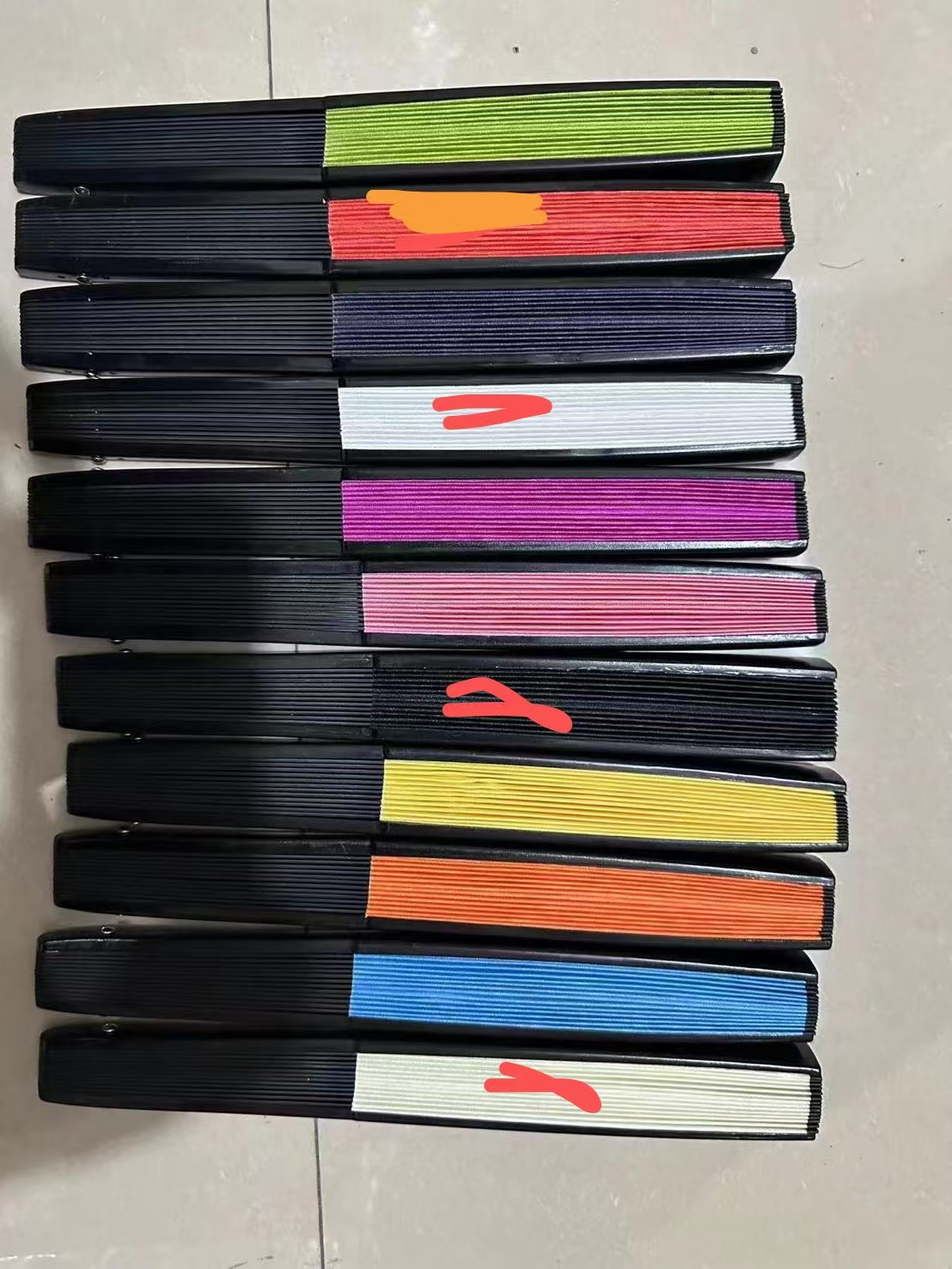 八寸纯色仿红木扇