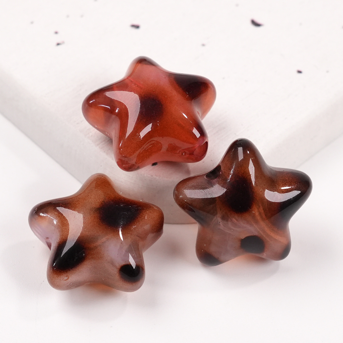 Acrylic leopard print five-pointed star details Picture