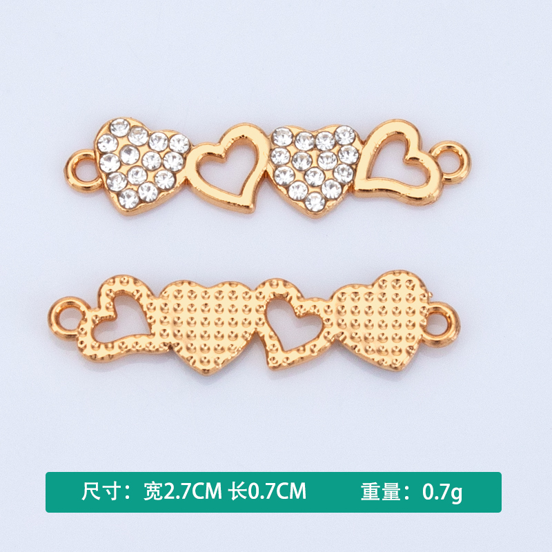 New diy creative jewelry accessories, heart-shaped necklaces, bracelets, pendants and small pendants wholesale Application Scenario