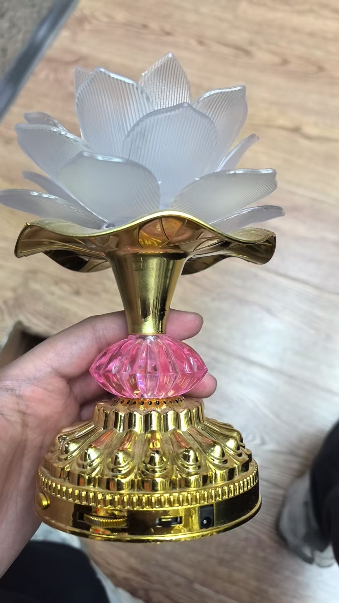 中间有灯莲花灯 龙成吉祥 C0003