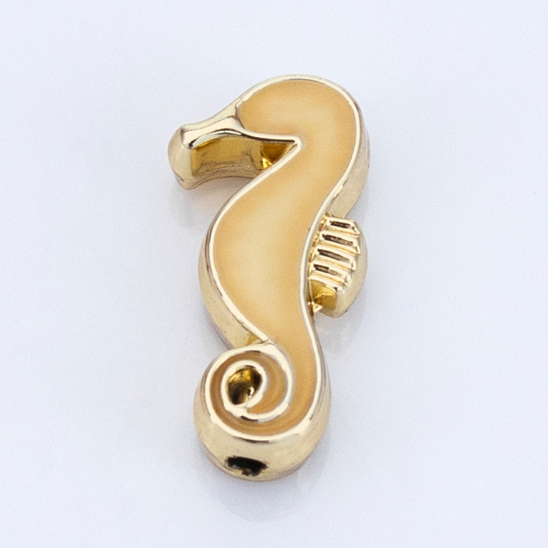 Wholesale of new cartoon perforated seahorse oil-dripping necklaces, bracelets, pendants and small pendants for diy creative accessories Item Picture