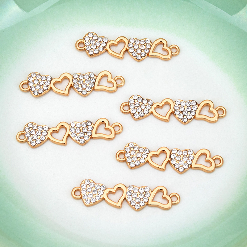 New diy creative jewelry accessories, heart-shaped necklaces, bracelets, pendants and small pendants wholesale New diy creative jewelry accessories, heart-shaped necklaces, bracelets, pendants and small pendants wholesale