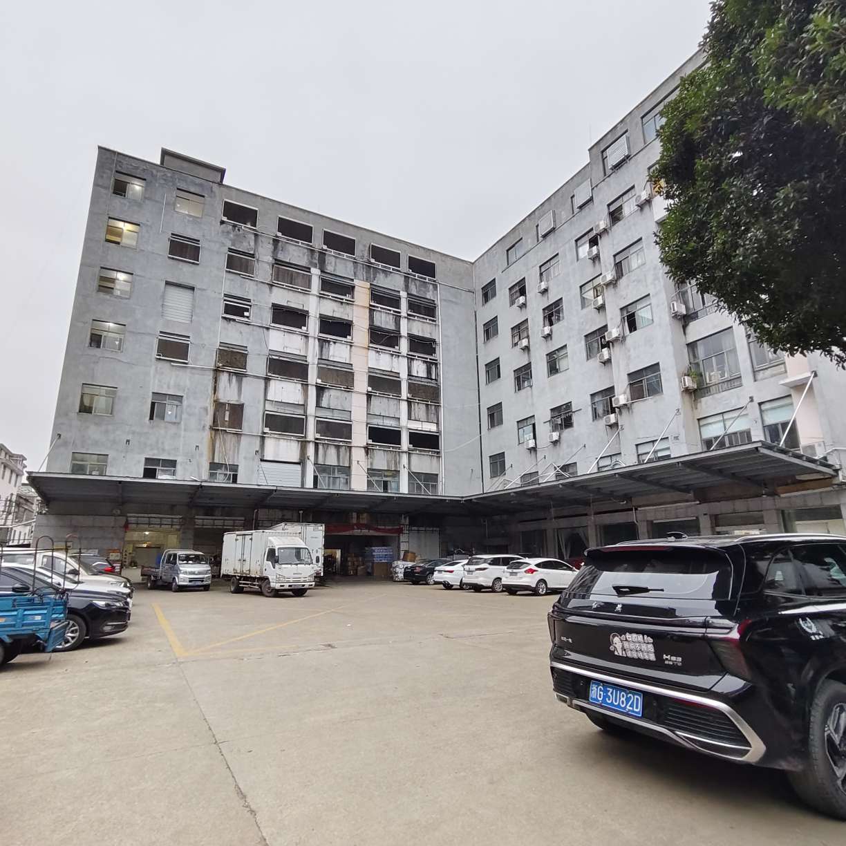 源头专业生产烫金面料裙裤女装非洲大码欧美女士低腰防走光包臀性感短裤纯色开叉修身短裤支持定制贴牌加工跨境电商亚马逊速卖通稀详情图4