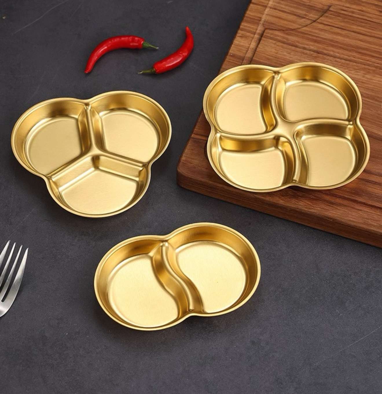 韩式不锈钢小吃碟泡菜碟味碟商用烤肉金色酱料碟蘸料碟三连调料盘白底实物图