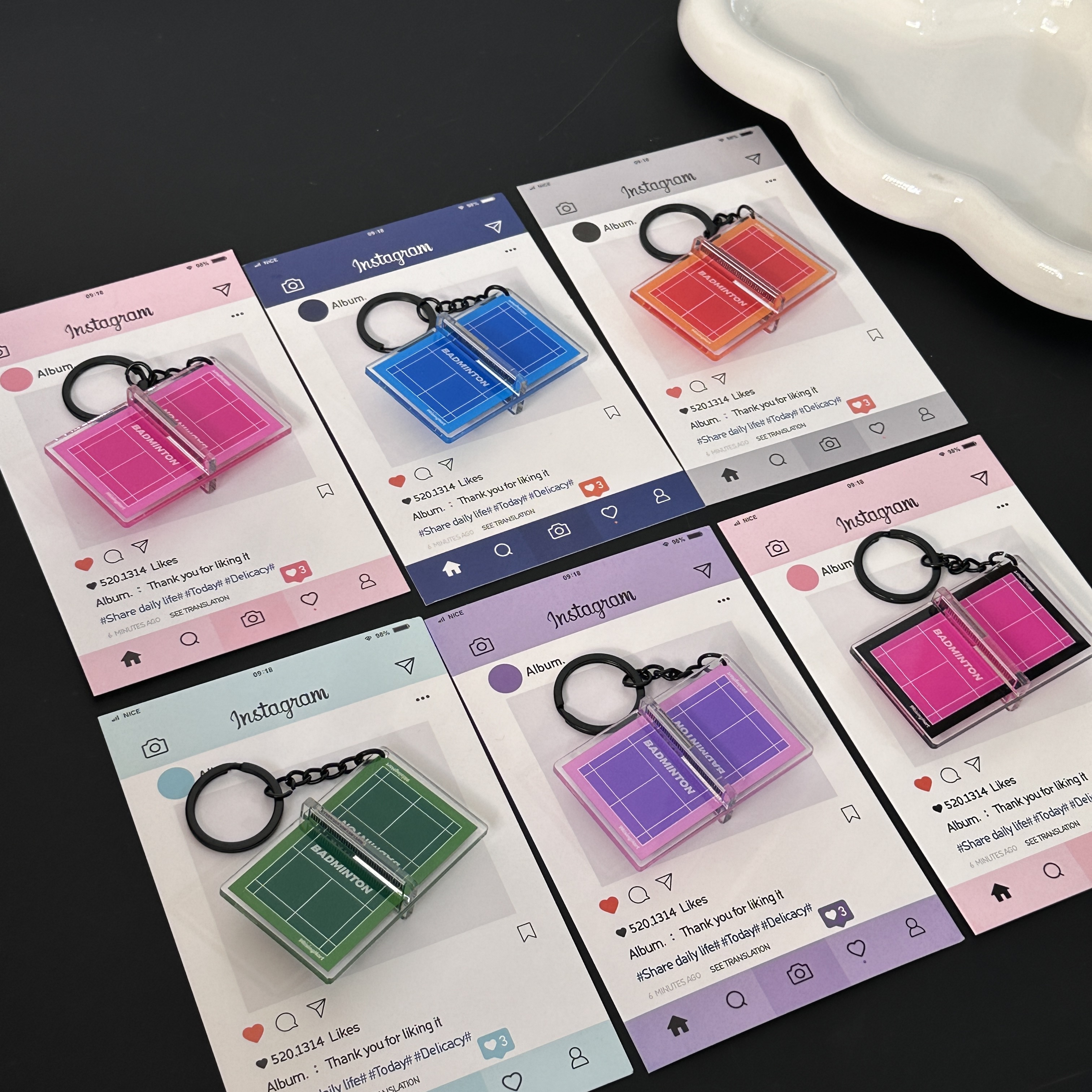 新款跨境立体羽毛球场文创礼品挂饰钥匙扣亚克力包包挂件运动饰品详情图3