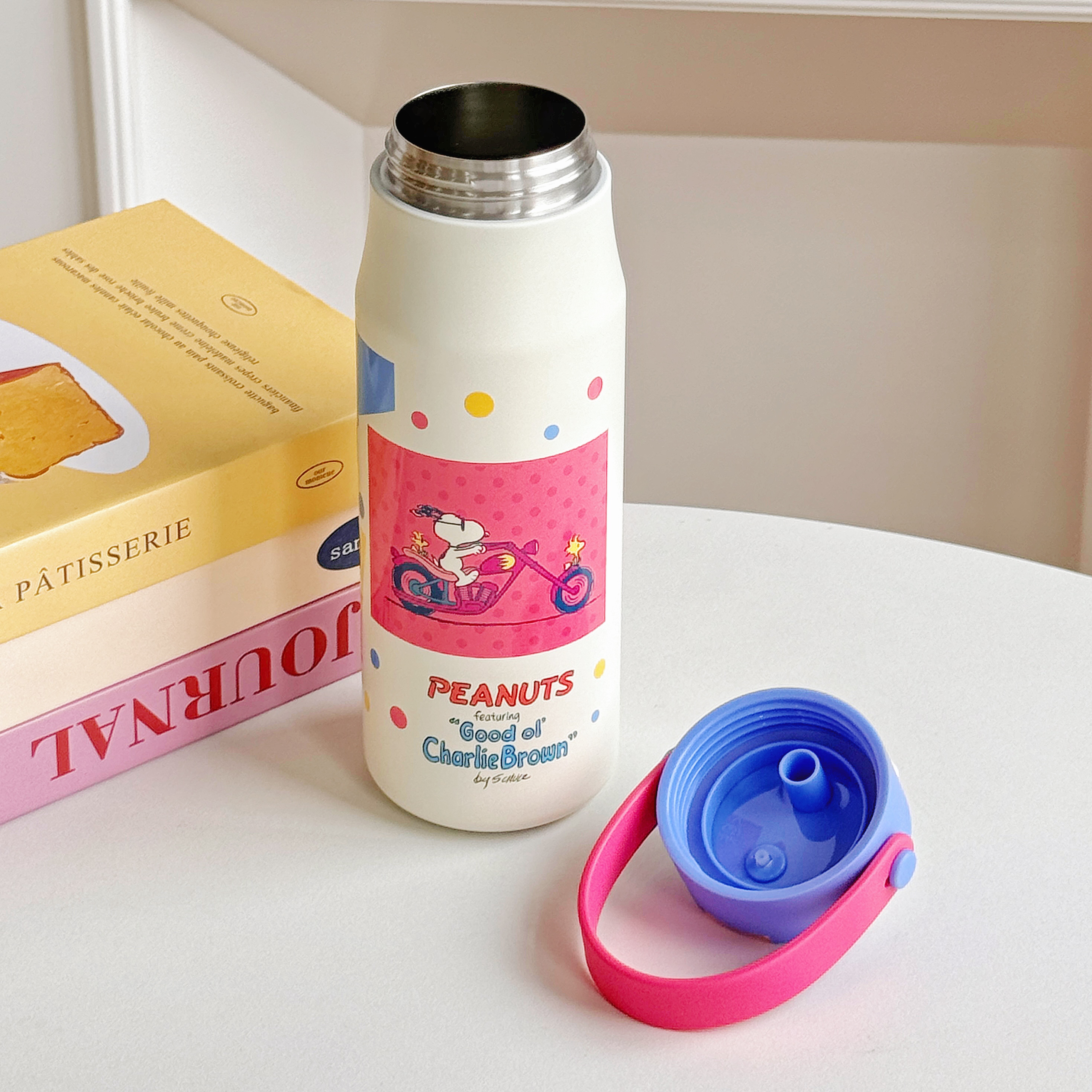 TinkerTot Snoopy Officially Authorized Insulated Water Cup, Snoopy Cycling Handle Water Cup, Insulated Water Cup 700ML Item Picture