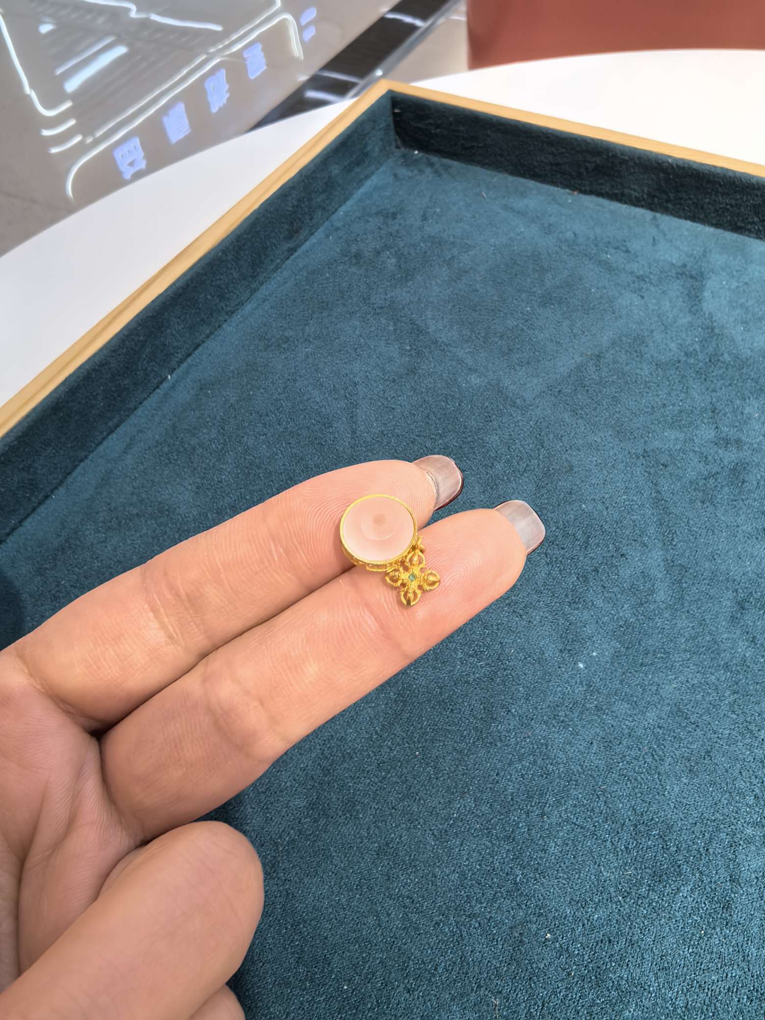 磨砂白水晶降魔杵飞碟隔珠