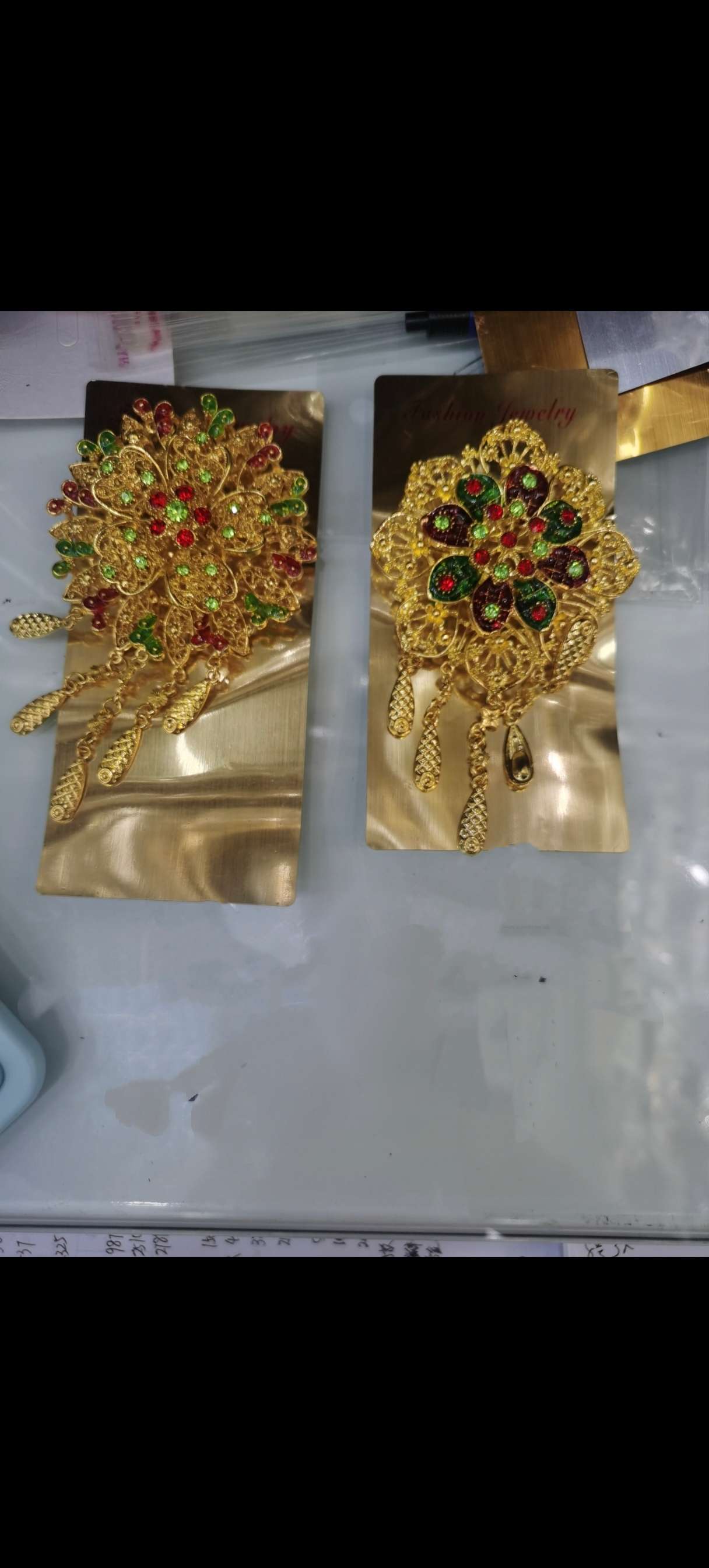 滴油工艺胸针多层立体效果吊坠胸花饰品衣饰胸花胸针丹桃款时尚百搭装饰品