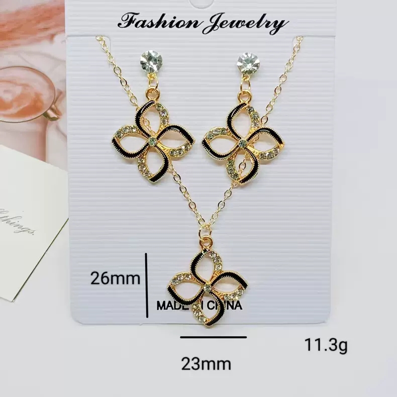 跨境爆款四叶草蝴蝶耳环项链套装满钻黑色滴油时尚项链锁骨链