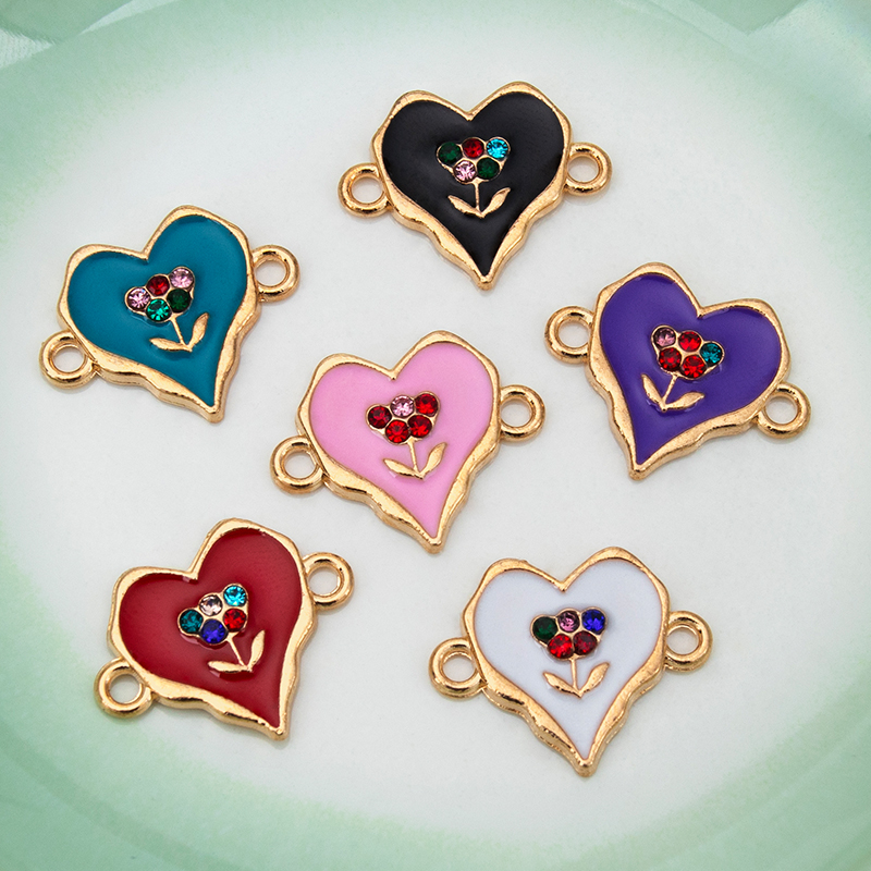 Wholesale of new diy creative jewelry accessories, double-hanging heart-shaped oil-dripping and diamond-dotted necklaces, bracelets, pendants and small pendants