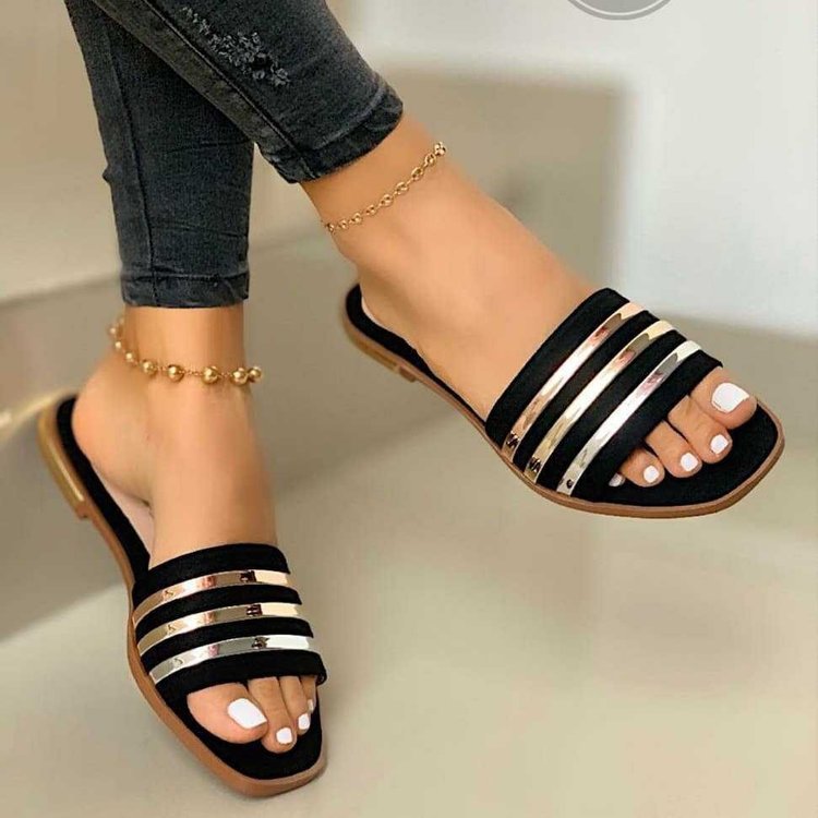 Slipper Women's Summer 2025 New soft-soled flat Roman fairy style beach shoes summer plus-size women's shoes 35-43 Application Scenario
