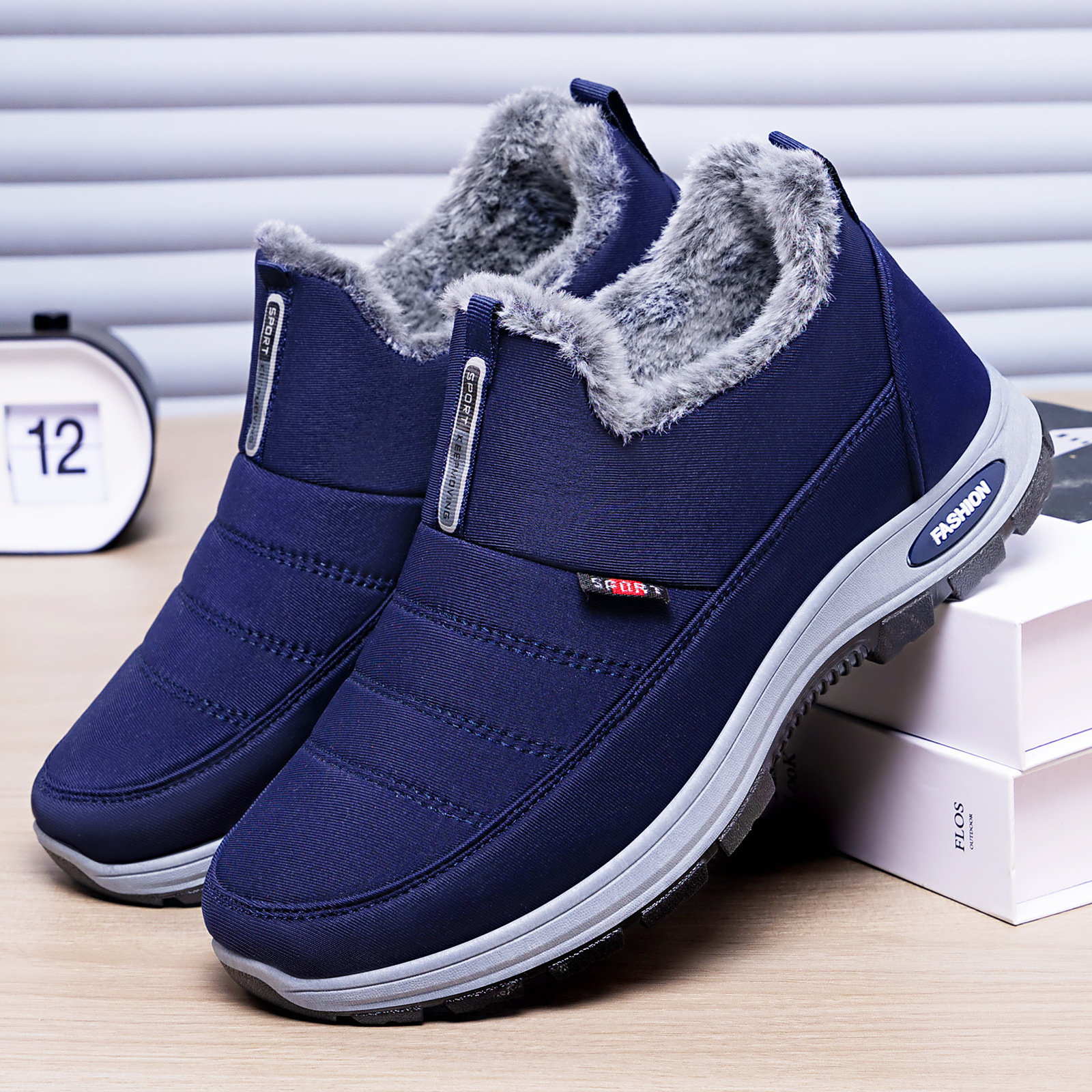 New winter cotton shoes for men, fleece and thickened snow boots, casual and versatile dad shoes, couple walking shoes, cotton shoes sent by us details Picture