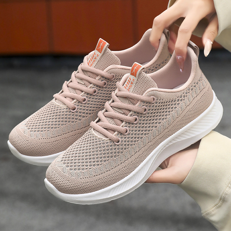 Women's shoes, versatile autumn casual single shoes, perforated breathable running shoes, soft-soled non-smelly foot sole sports shoes for women full figure
