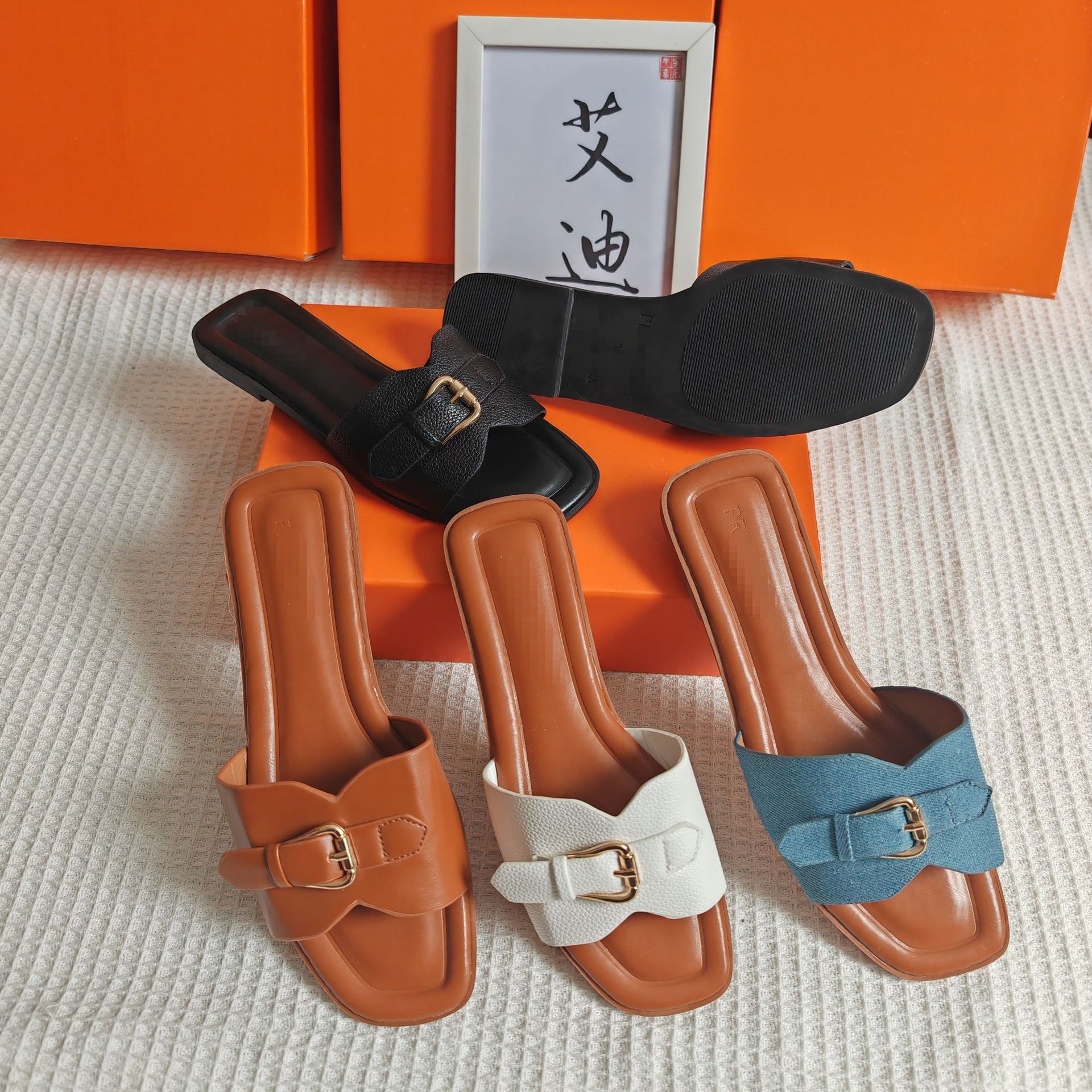 Cross-border exclusive for the ins independent website summer new solid-color hardware buckle women's sandals, which are popular in Europe and America Application Scenario