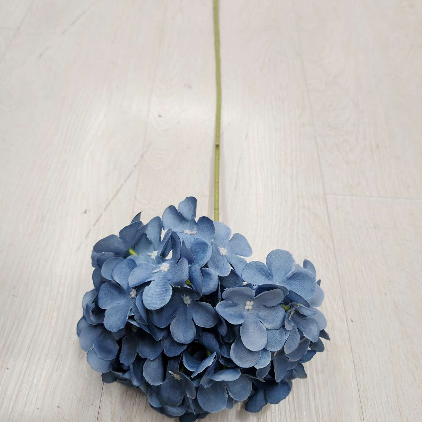 90-piece single hydrangea flower office culture simulation garden rose pole torch carnival night guide, electroplated rose crochet bouquet detail image 2