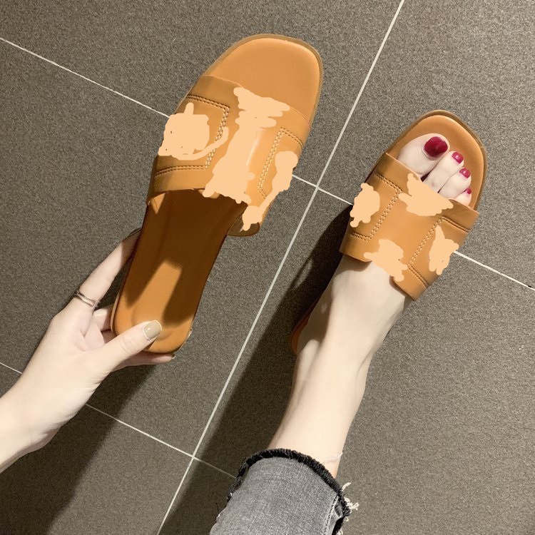 Summer 2025 new style slipper Korean vacation beach slippers for women's outerwear, student wholesale flat slippers Application Scenario