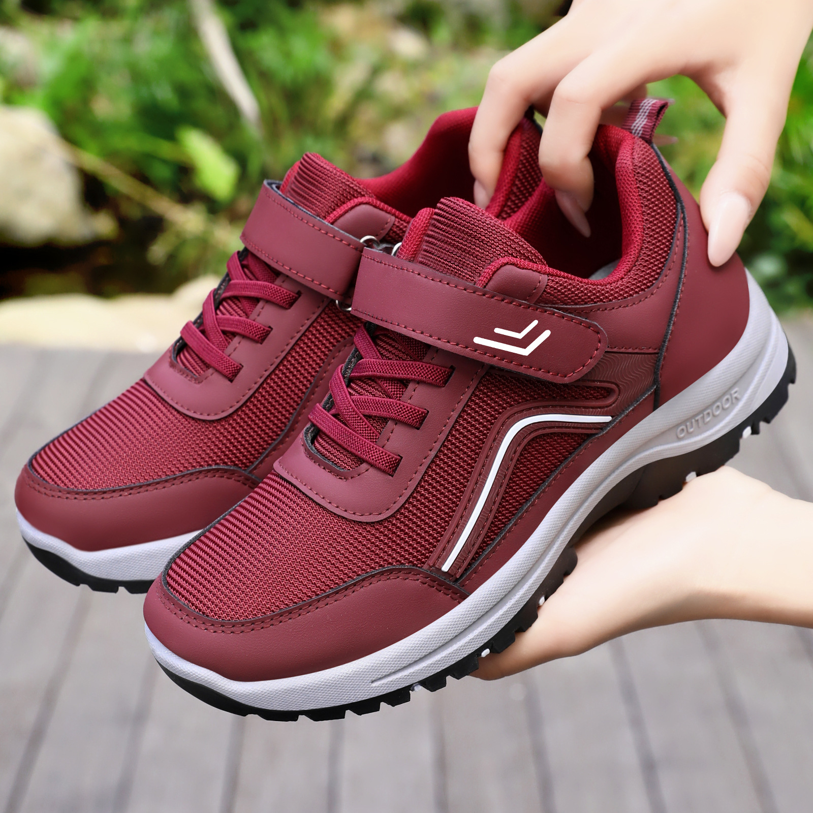 Women's versatile walking shoes, couple style shoes for middle-aged and elderly mothers, Velcro style casual shoes, soft-soled comfortable women's shoes Specification drawing