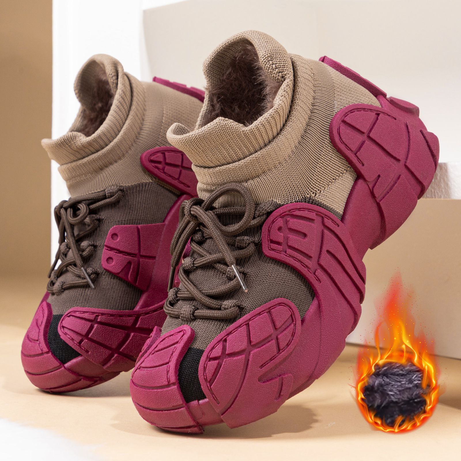 New winter cotton shoes for women, with added fleece and thickened, fashionable and casual thick-soled cotton boots, octopus thick-soled sports shoes, women's cotton shoes full figure