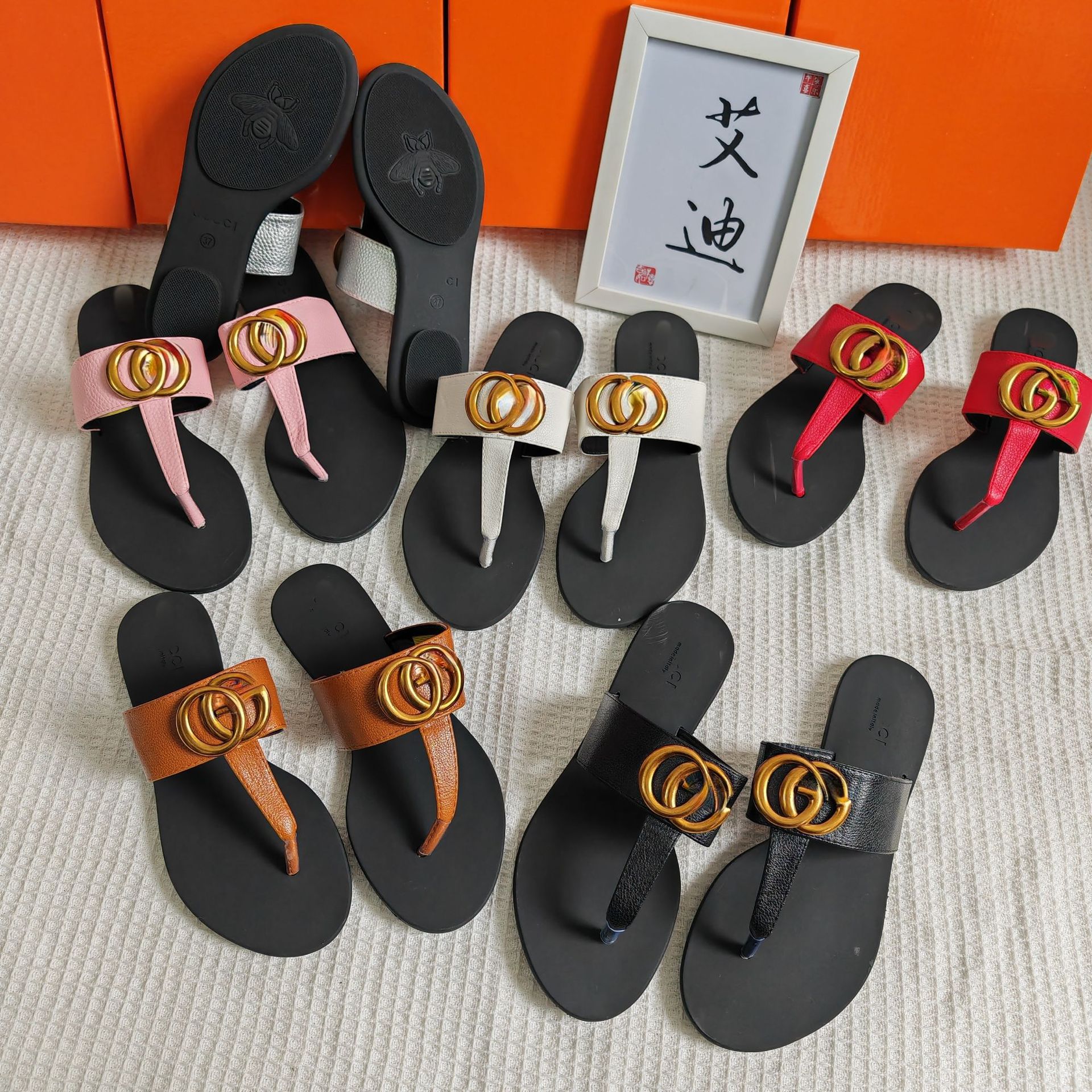 Wholesale of popular cross-border European and American G-buckle hardware herringbone-shaped sandals and fashionable flat sandals from the manufacturer details Picture